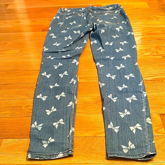 Forever 21 bow jeans - Picture 4 of 4
